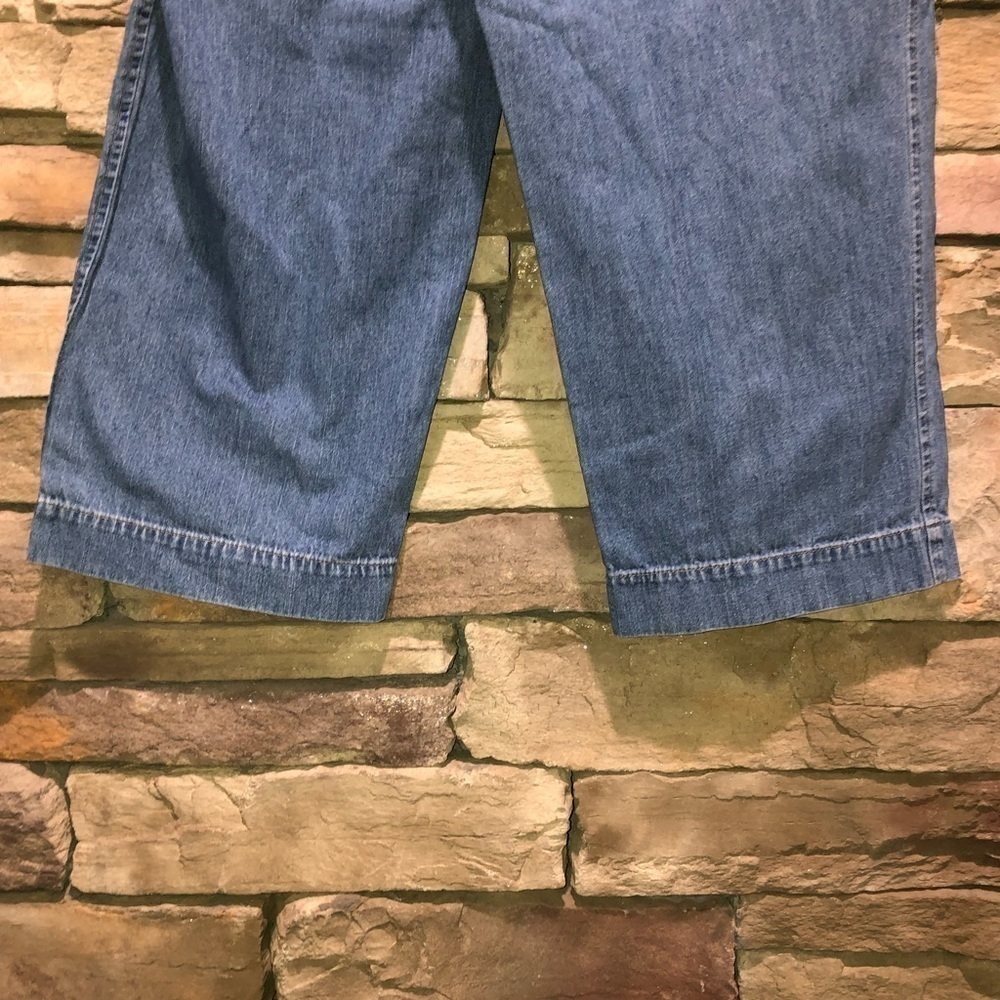 Faded Glory size 12/14 capris - Picture 6 of 6